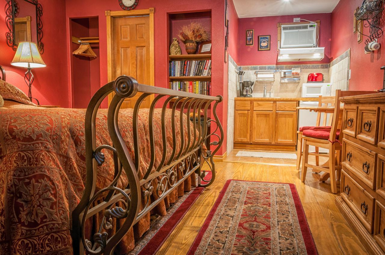 Holiday Lodge On Каньон-Лейк Экстерьер фото
